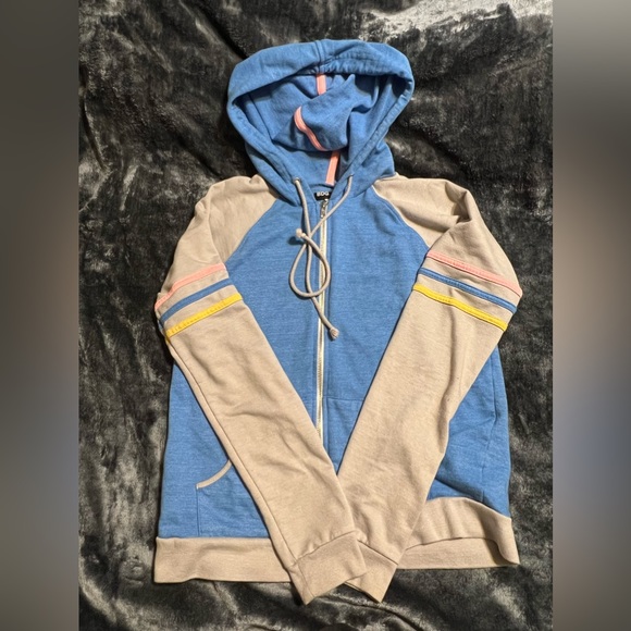 Urban Outfitters set - Picture 2 of 5